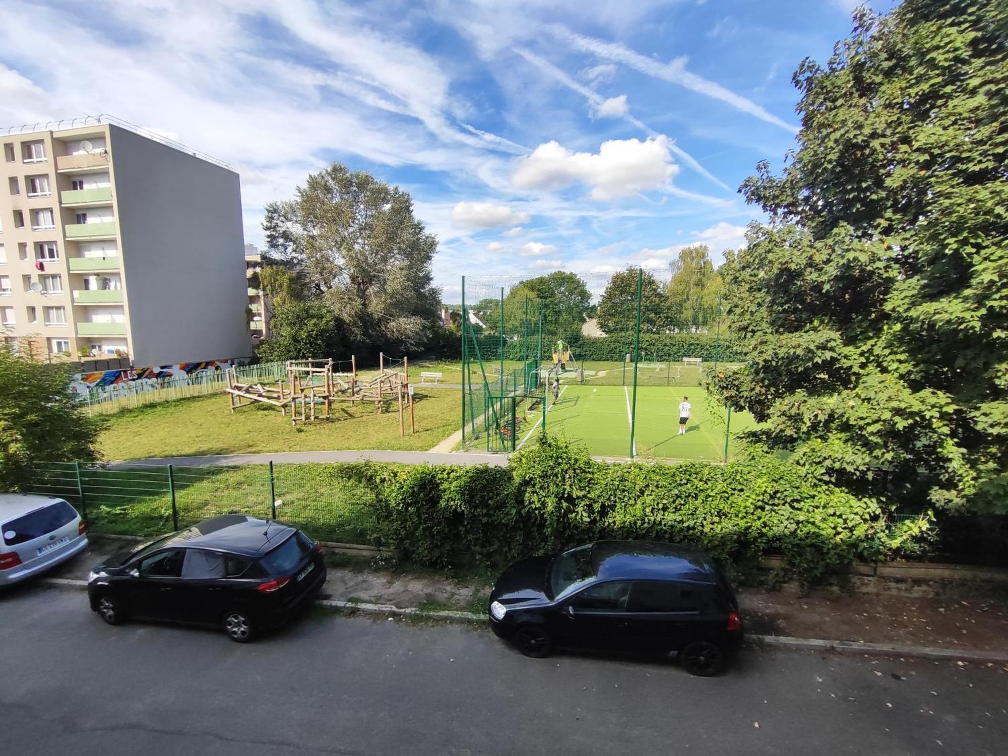 Room & Parking In Shared Appartment With Proprietor L 25 Mins From Paris Gare Du Nord, Cdg Airport & Stade De France Montmagny Eksteriør bilde